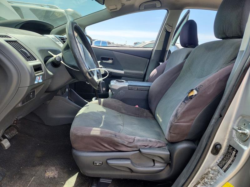 2013 Toyota Prius v Three