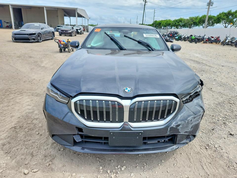 2024 BMW 530 xi