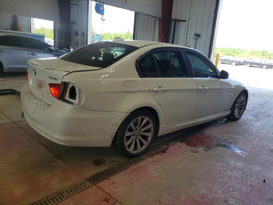 2011 BMW 328 xi Sulev