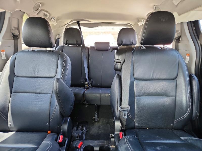 2017 Toyota Sienna se