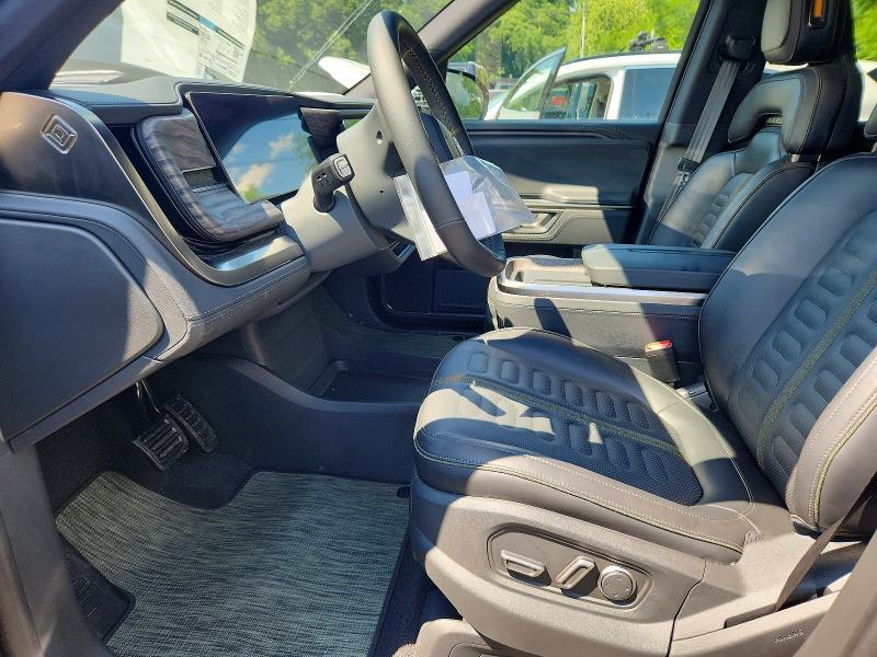 2026 Rivian R1S Adventure
