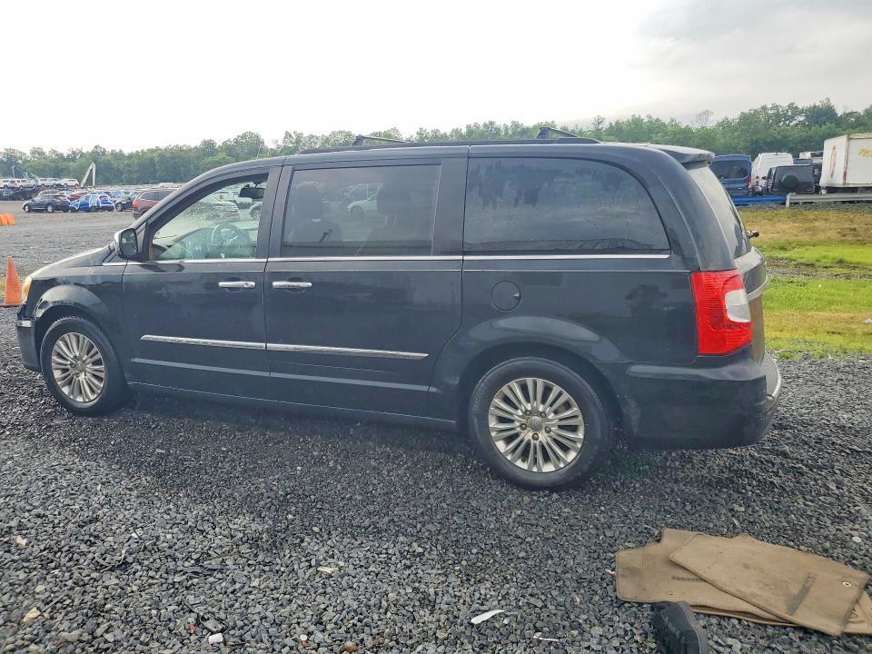 2012 Chrysler Town & Country Touring L