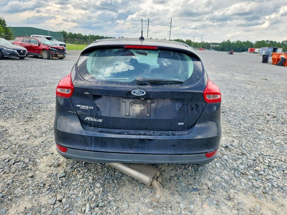 2016 Ford Focus se
