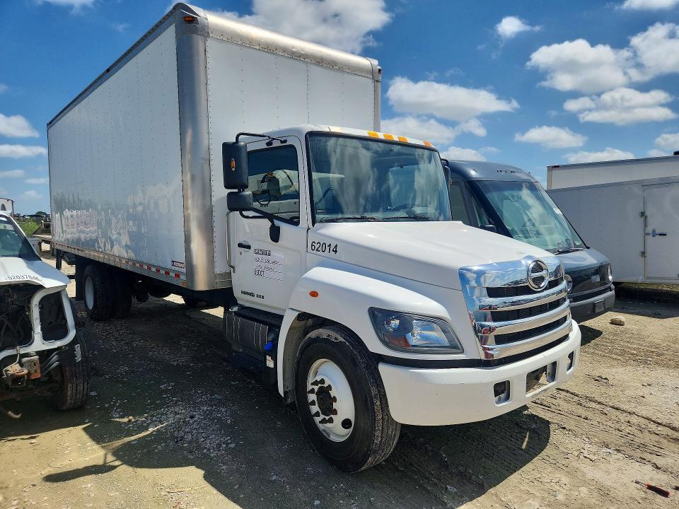 2020 Hino 258/268 BOX Truck