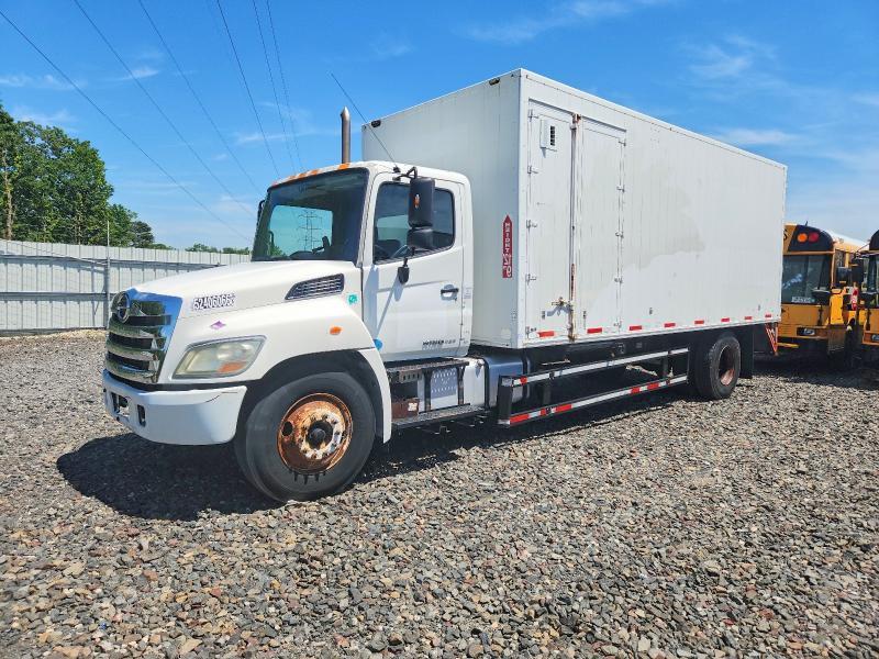 2012 Hino 338 BOX Truck