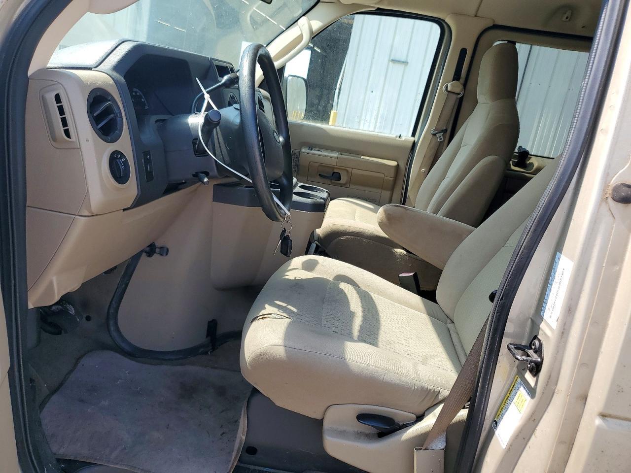 2009 Ford Econoline E350 Super Duty Wagon