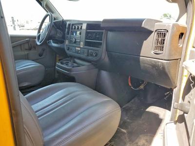 2019 GMC Savana BOX Truck
