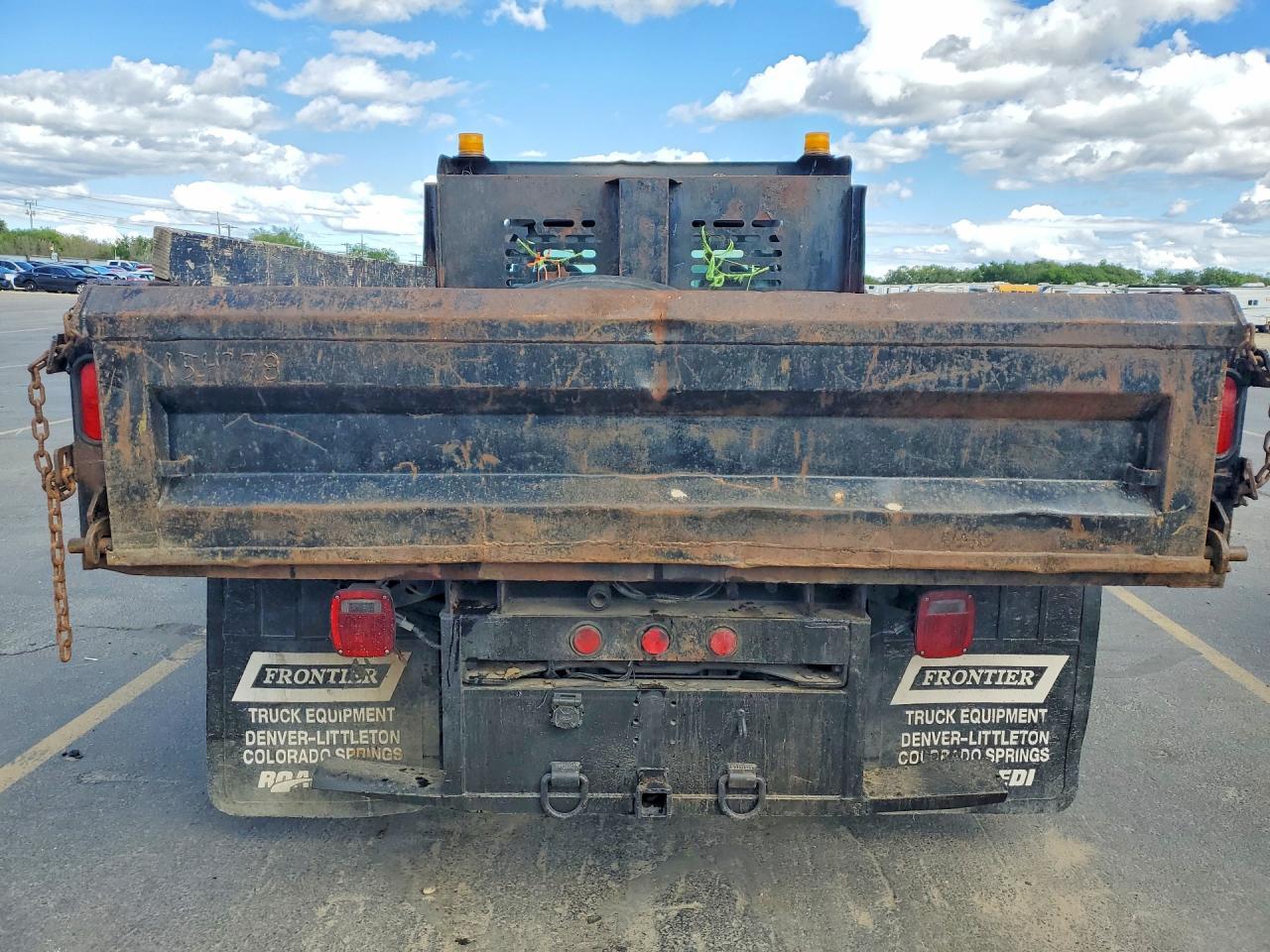 2004 Ford F550 Super Duty Dump Truck
