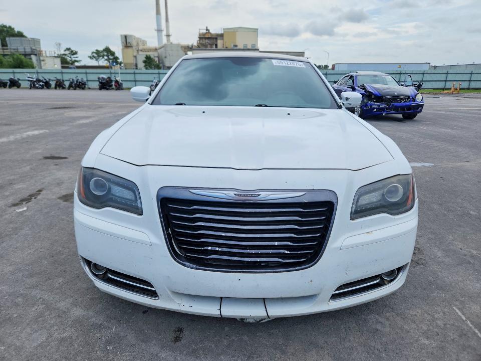 2014 Chrysler 300 s