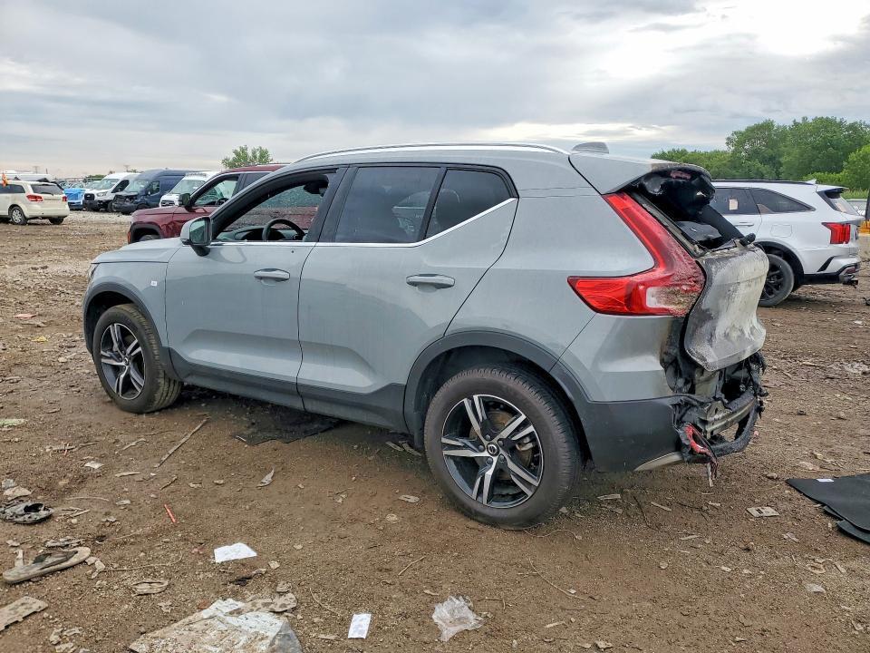 2025 Volvo Xc40 Core