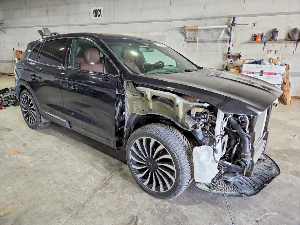 2020 Lincoln Nautilus Black Label