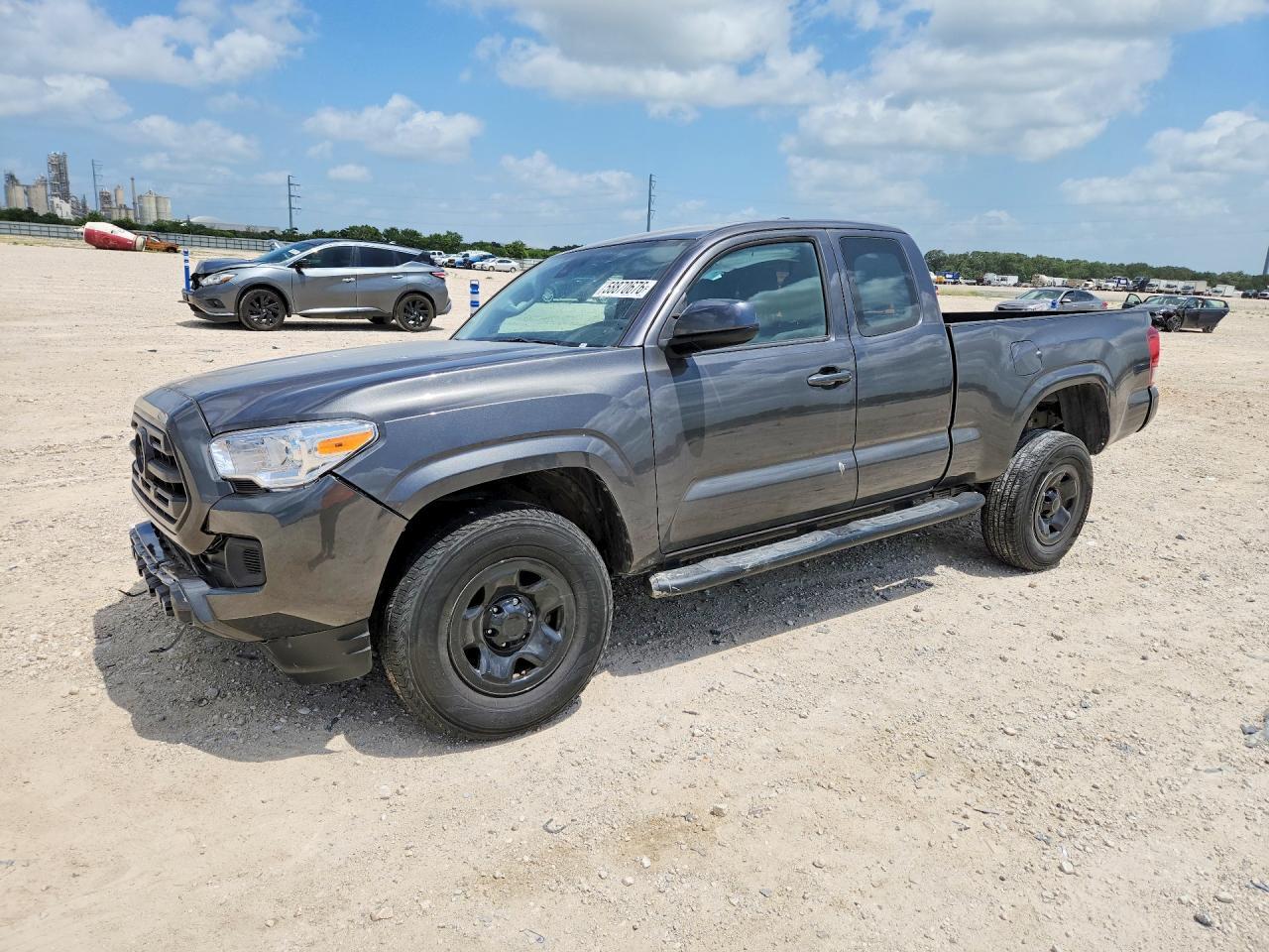 2018 Toyota Tacoma SR
