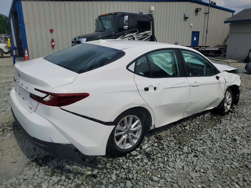 2026 Toyota Camry le