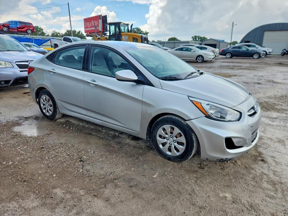 2016 Hyundai Accent se