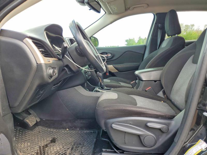 2018 Jeep Cherokee Sport