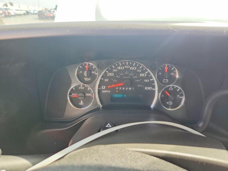 2016 Chevrolet Express Delivery Truck