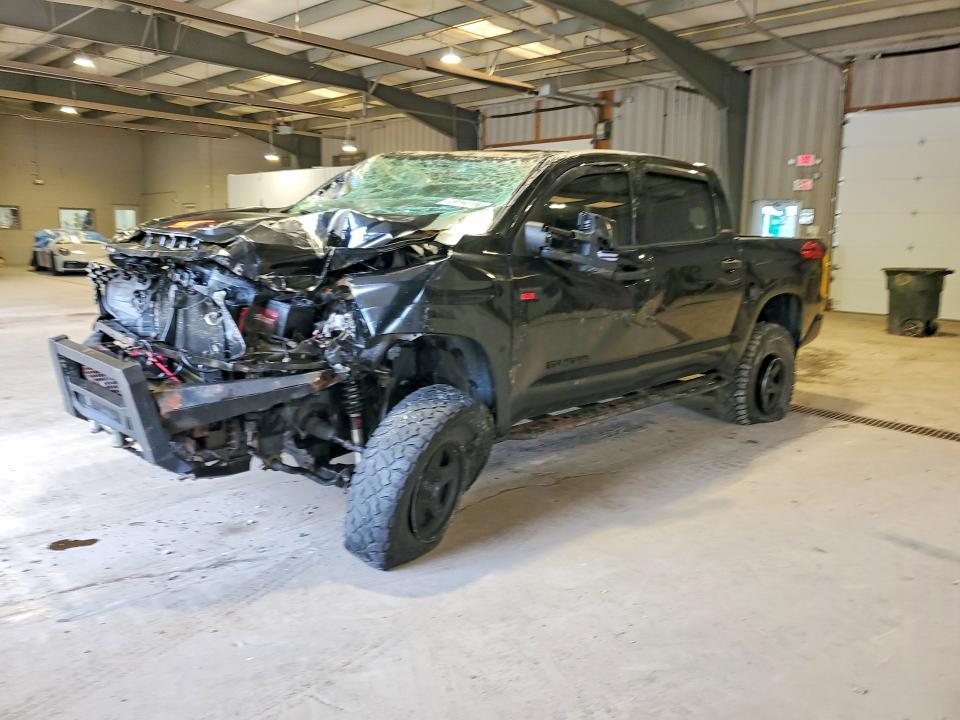 2017 Toyota Tundra Crewmax Limited