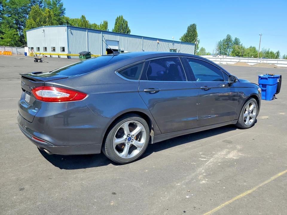 2015 Ford Fusion se