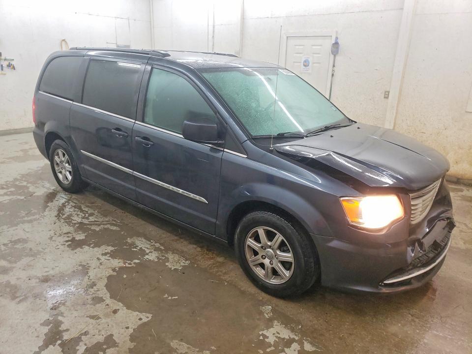 2013 Chrysler Town & Country Touring