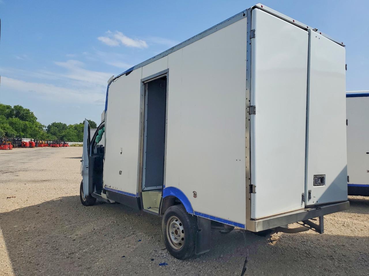 2021 Ford Transit Refrigerated BOX Truck