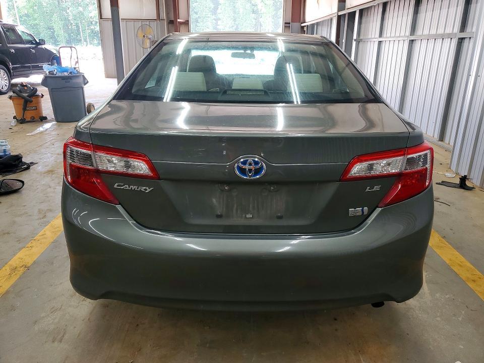 2013 Toyota Camry Hybrid le