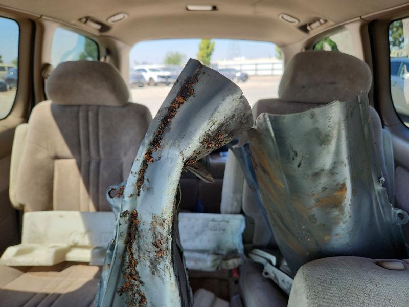 2000 Toyota Sienna le