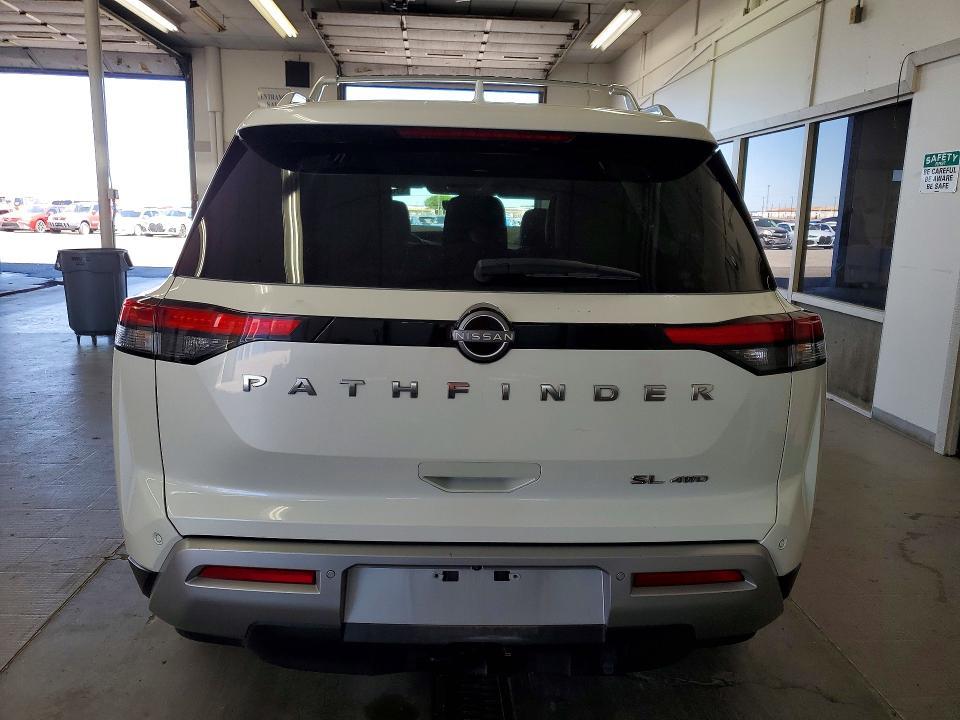 2023 Nissan Pathfinder sl