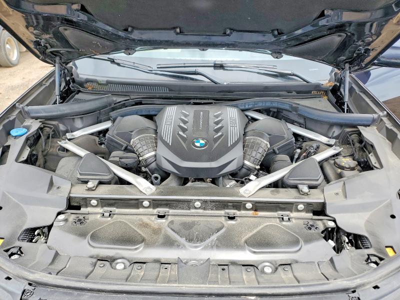 2022 BMW X7 M50i