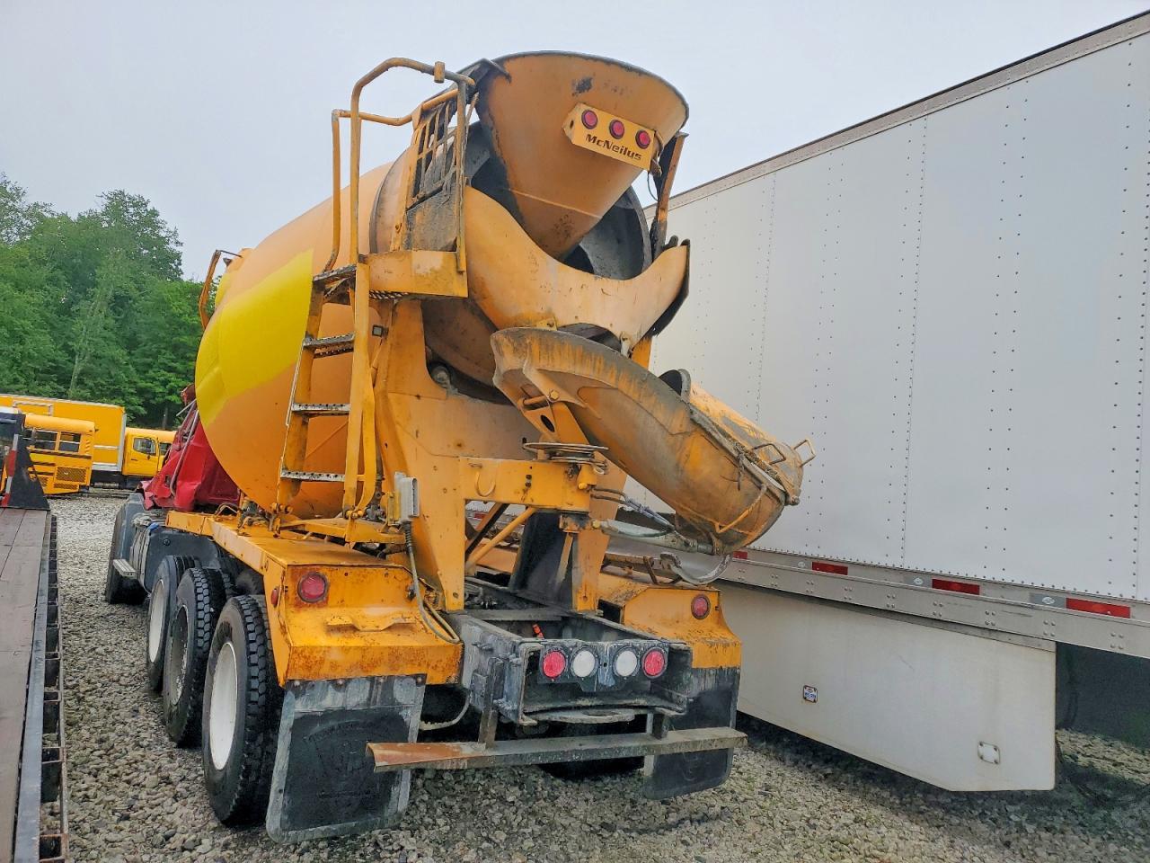 2014 Mack GU800 Ready MIX Truck