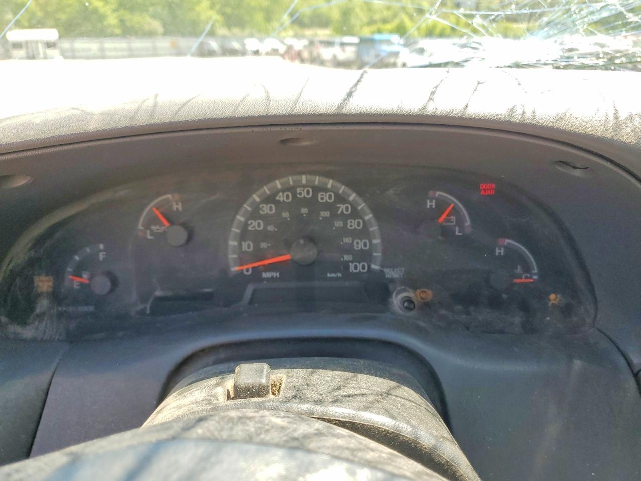 1999 Ford F-150 XL Regular Cab
