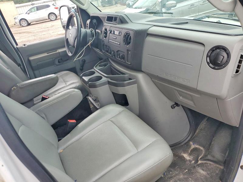 2019 Ford E350 BOX Truck