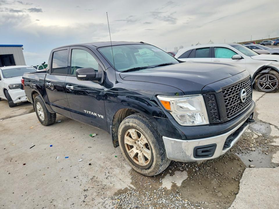 2019 Nissan Titan SV