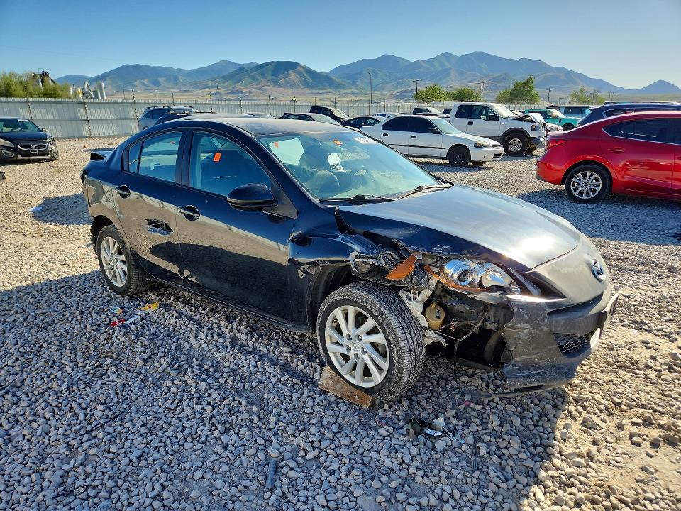 2013 Mazda 3 I