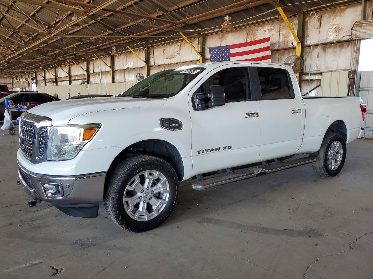 2017 Nissan Titan XD SV