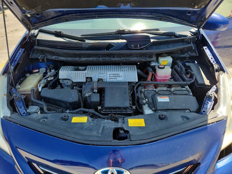 2014 Toyota Prius v two