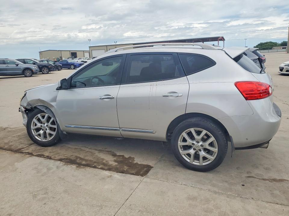 2013 Nissan Rogue s