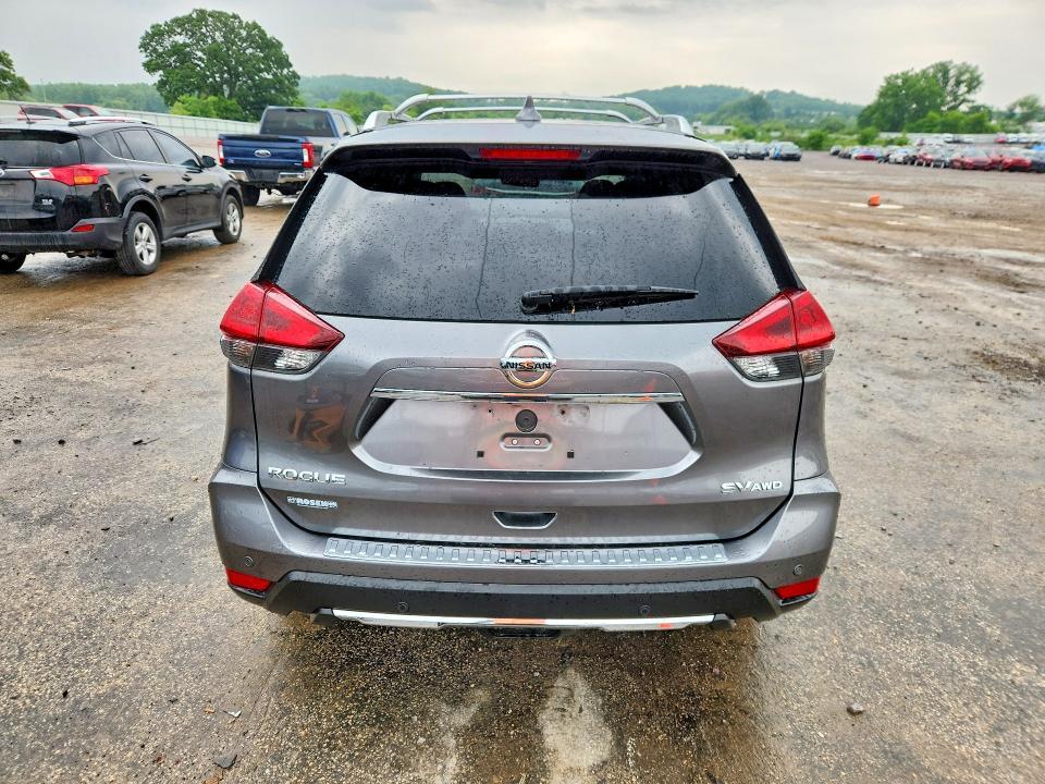 2020 Nissan Rogue sv