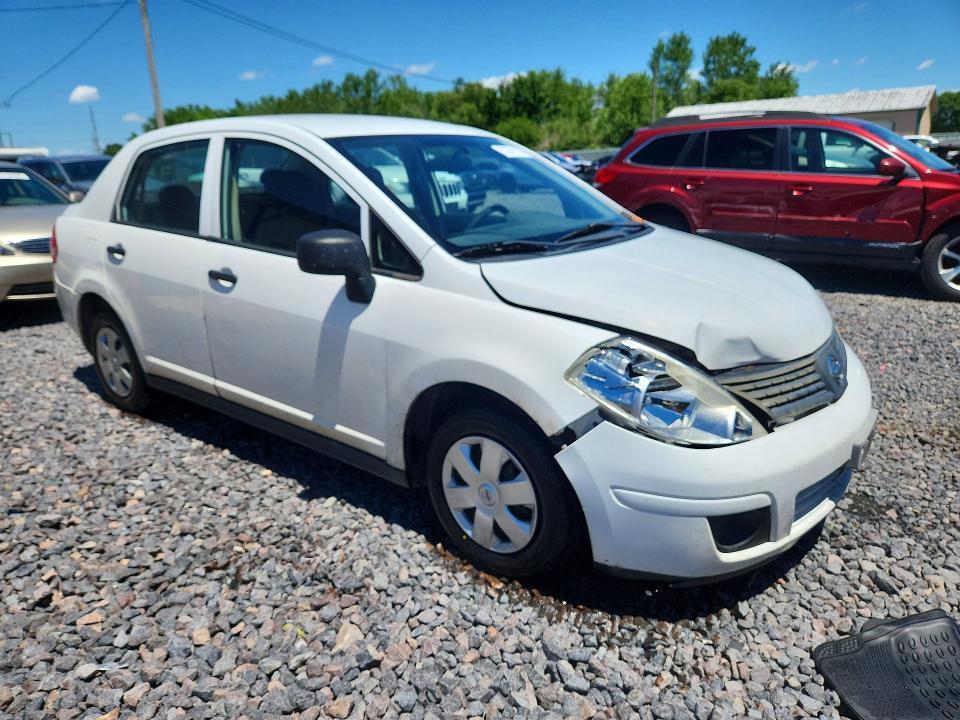 2009 Nissan Versa 1.6 Base