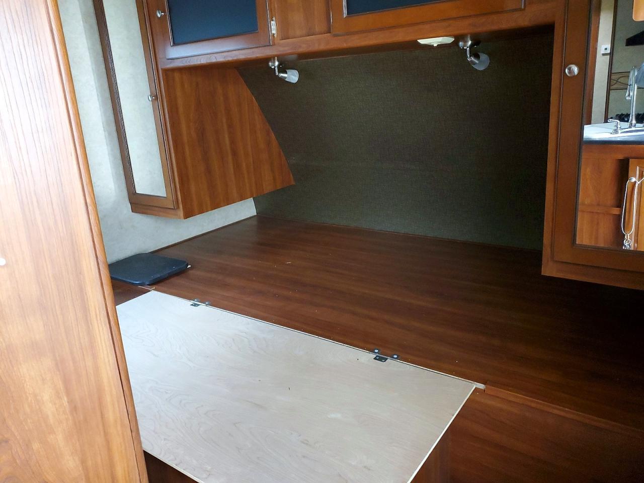 2013 Keystone Premier Camper