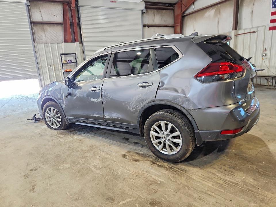2018 Nissan Rogue S/sv