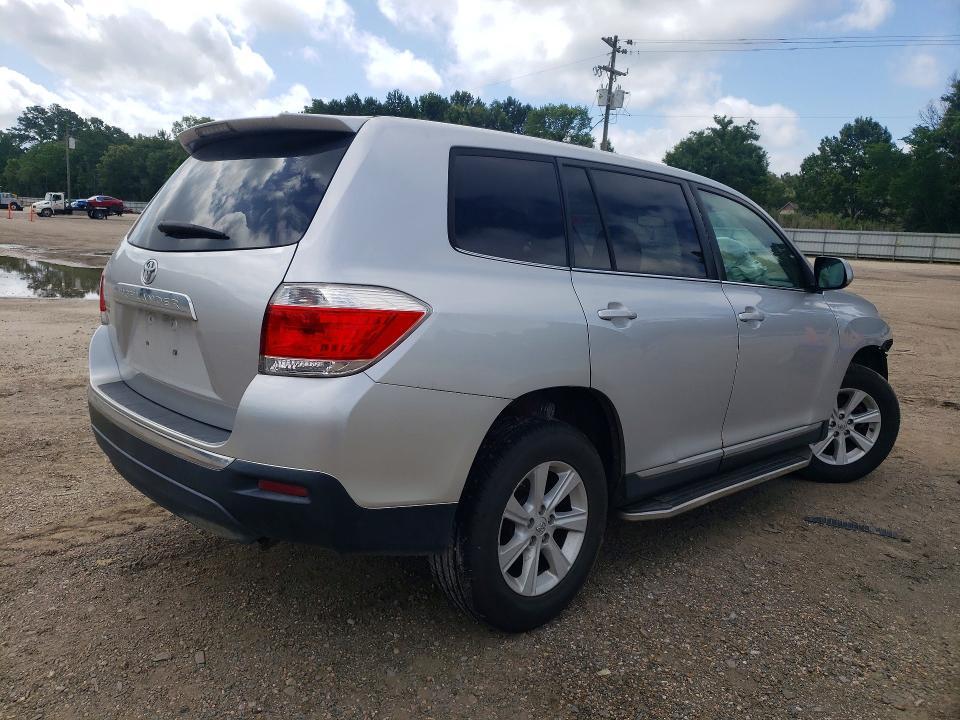 2013 Toyota Highlander Base
