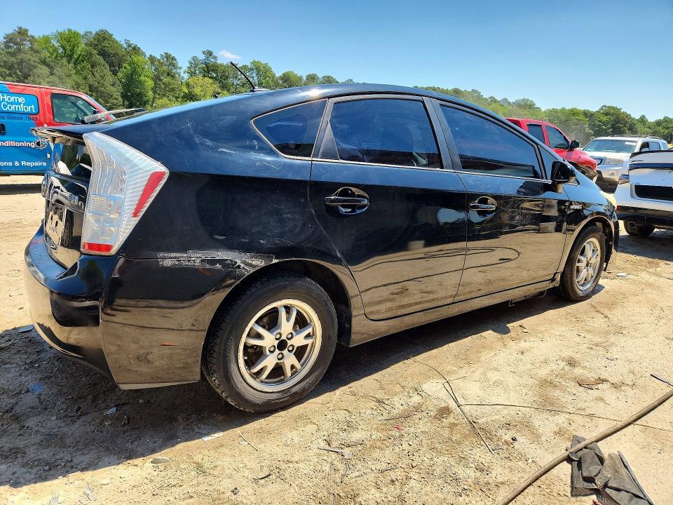 2010 Toyota Prius iii