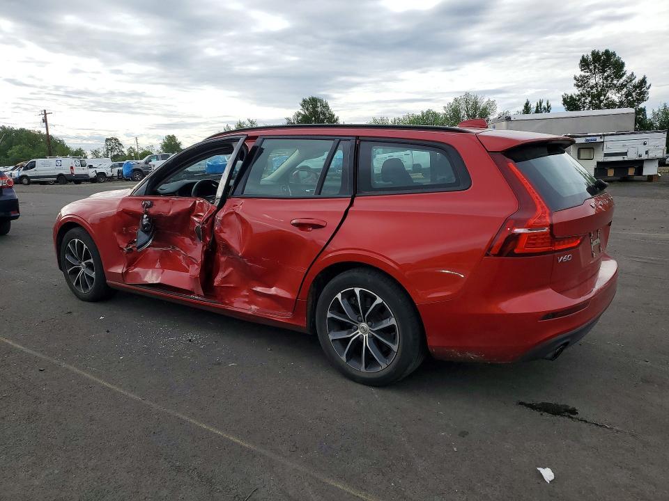 2019 Volvo V60 T5 Momentum