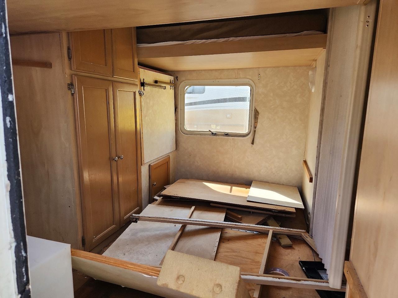 2004 Surveyor 2004 Camper