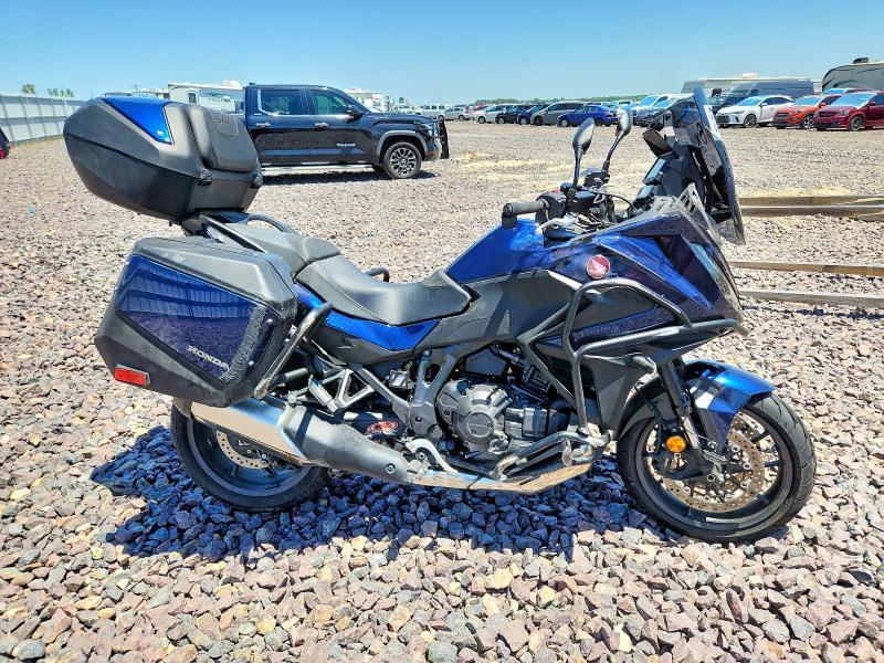 2025 Honda NT1100 D