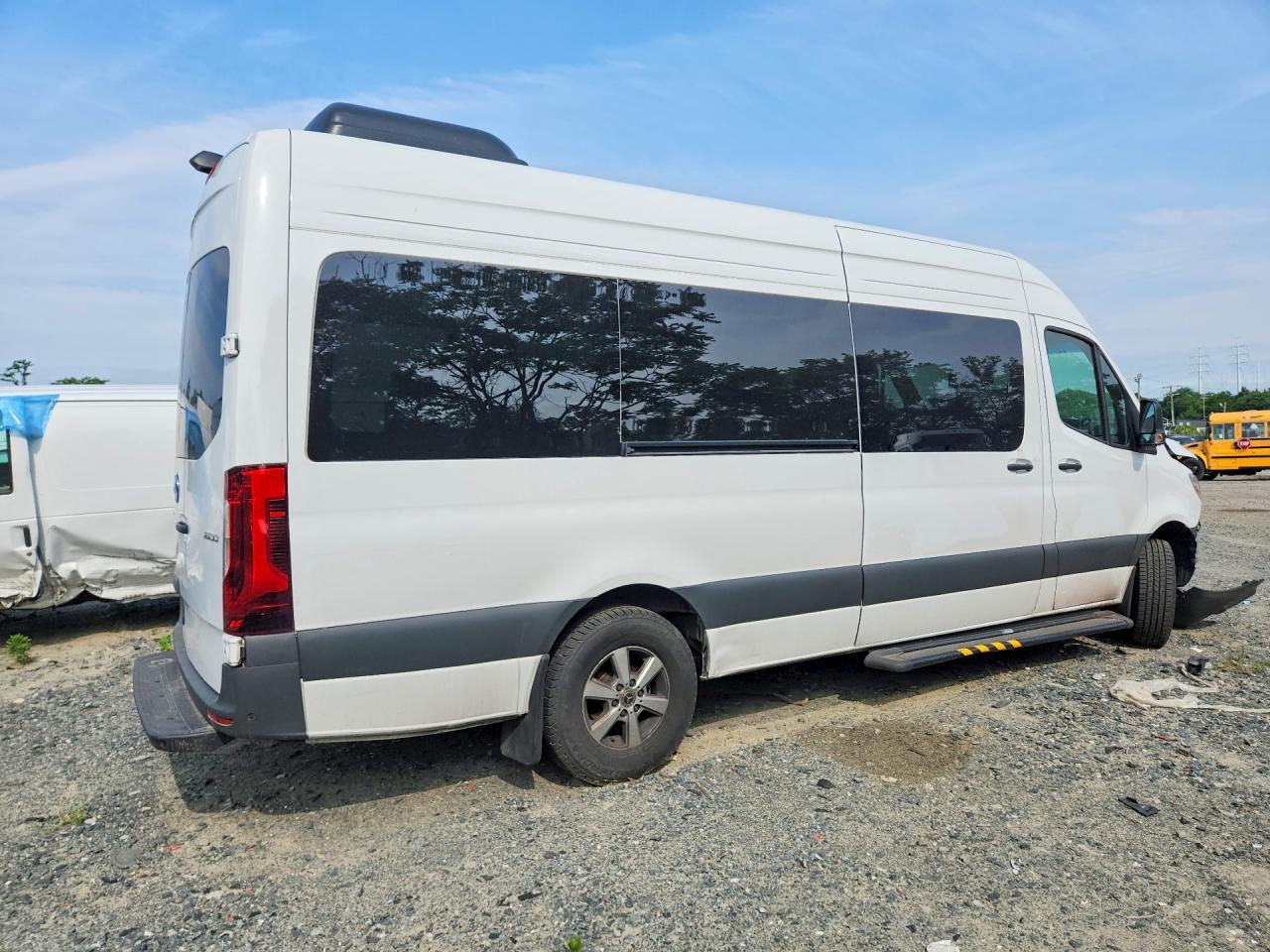 2024 Mercedes-Benz Sprinter 2500