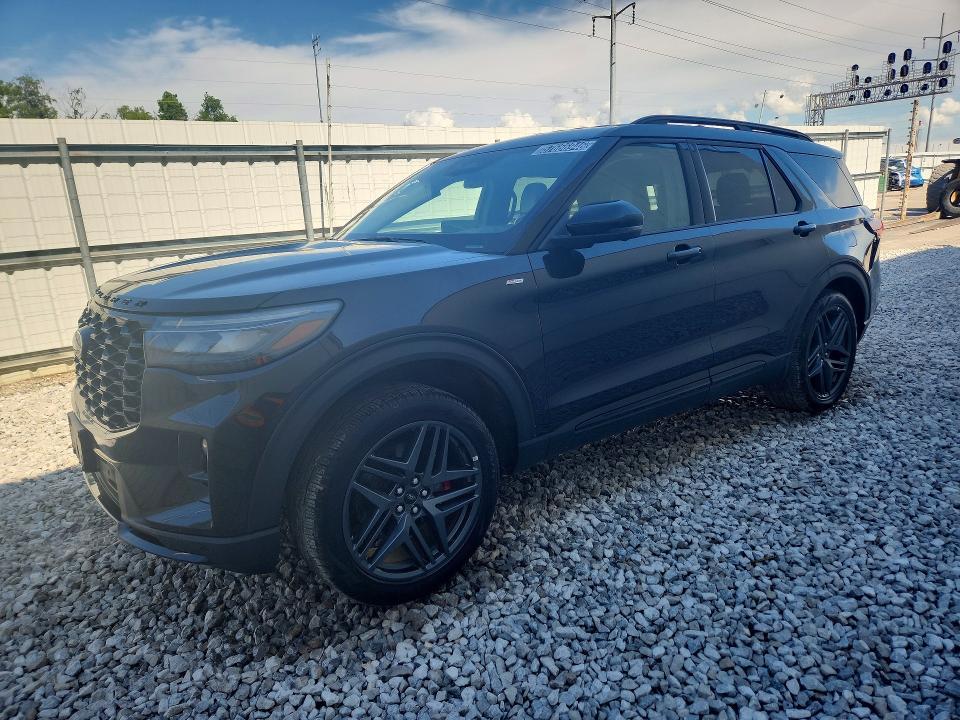 2025 Ford Explorer St-line