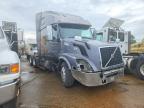 2007 Volvo VNL Semi Truck