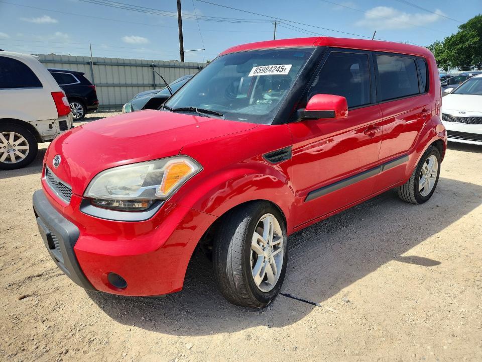 2011 KIA Soul +