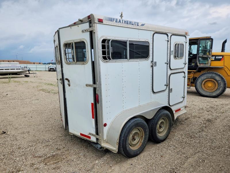 1991 Featherlite 1991 Hornet Livestock Trailer
